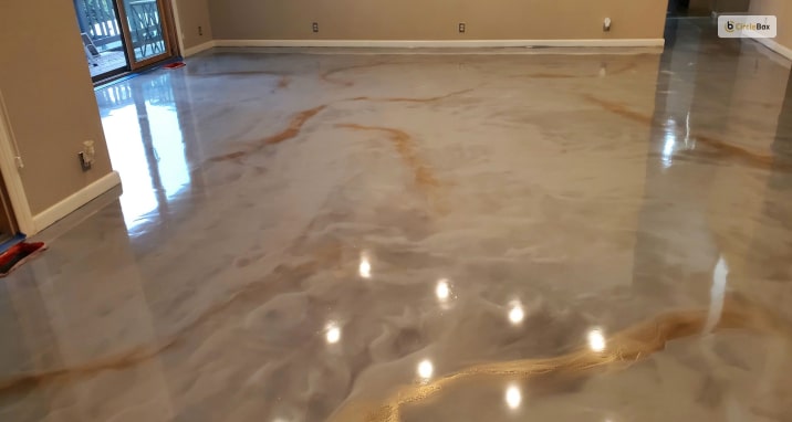Golden And Marbled Epoxy Flooring