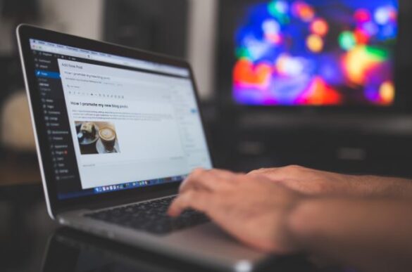 how to start a blog and make money